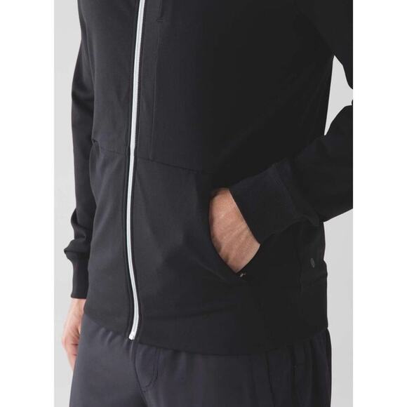 Lululemon PrePost Jacket Black Sz M - Picture 10 of 10